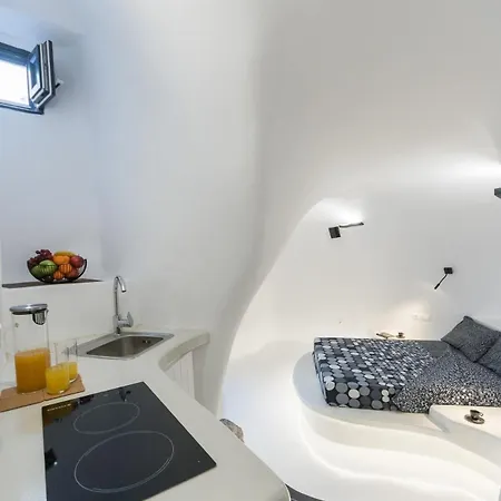 Daire Santorini Traditional Cute House W Private Hot Tub
