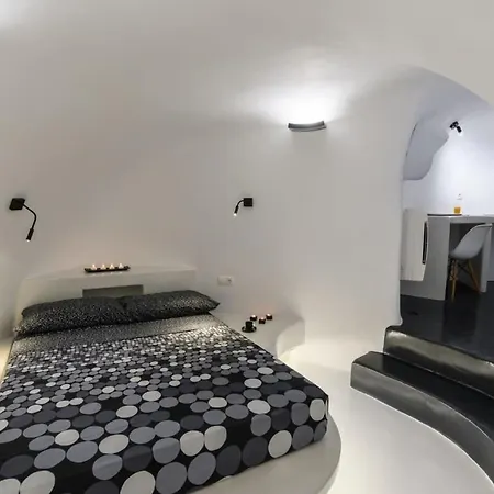 Daire Santorini Traditional Cute House W Private Hot Tub