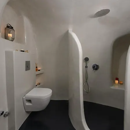 Santorini Traditional Cute House W Private Hot Tub